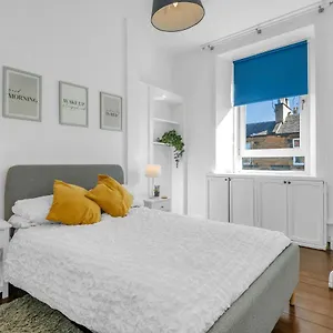  Apartment Spacious & Modern 1 Bedroom Flat - Near Centre & Arthur Seat