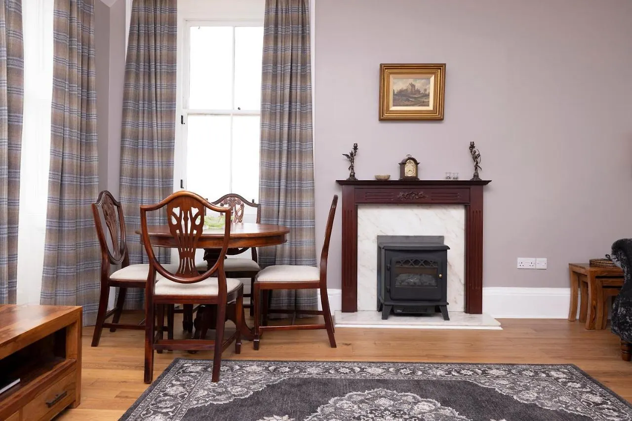 Joivy Cozy Apt Near Edinburgh Castle Apartment