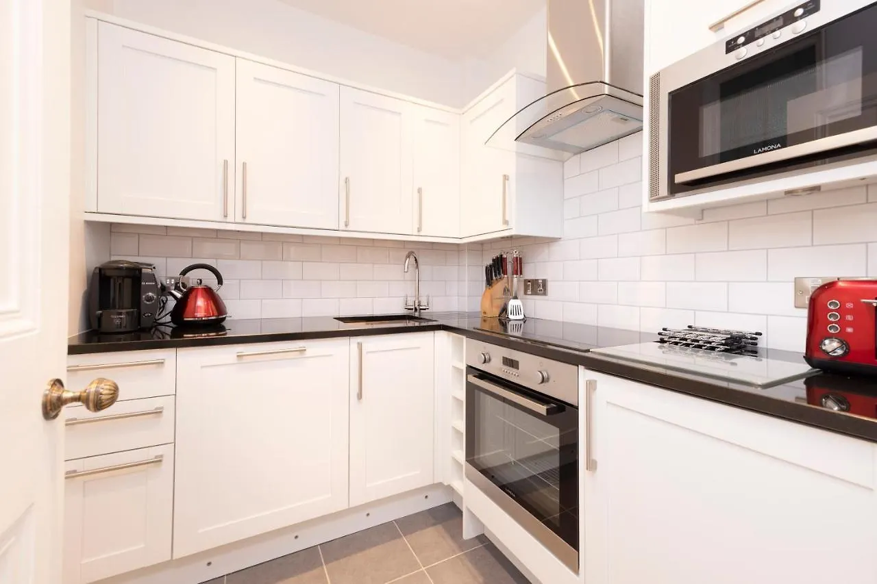 Joivy Cozy Apt Near Edinburgh Castle Apartment